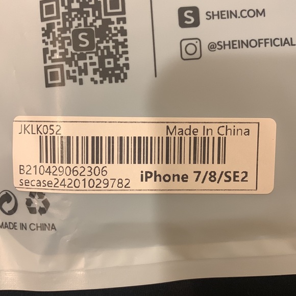 IPhone SE case and screen protector - Picture 5 of 8